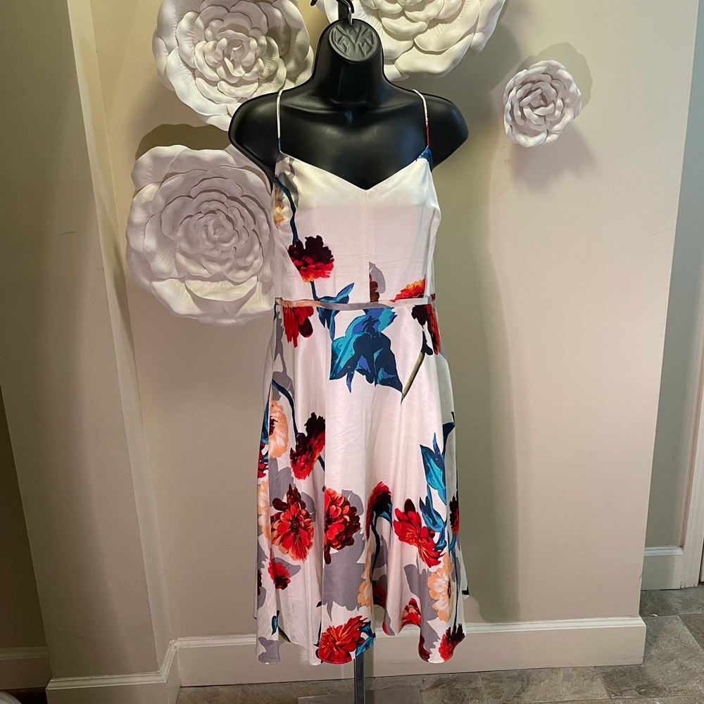 Fat Girl, Slim Closet - Floral Hidden Pockets